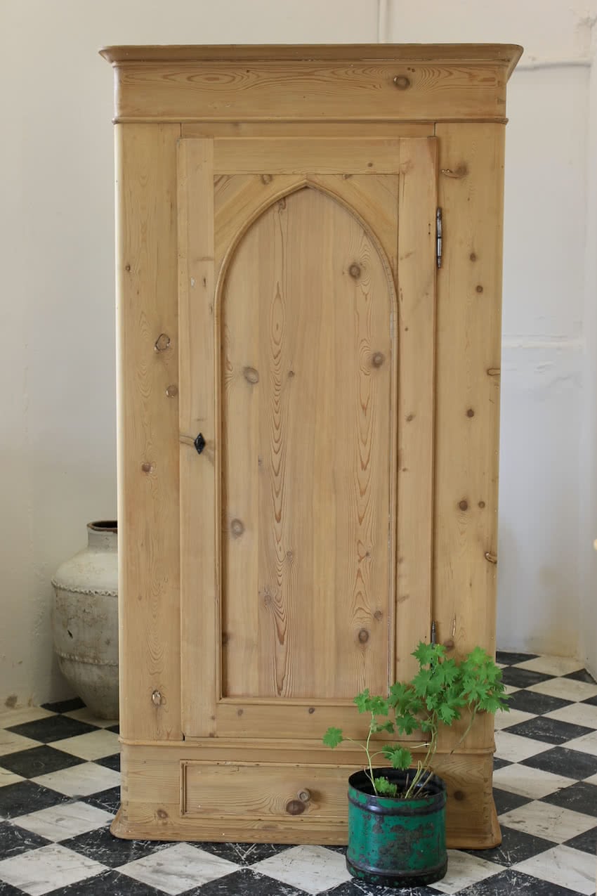 large blue-cupboard-1.jpeg