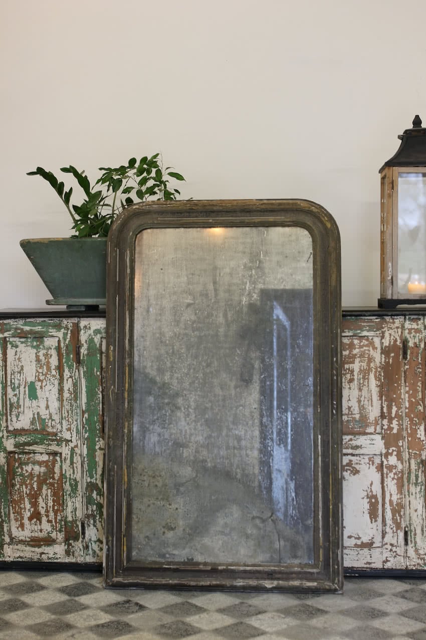 beautiful large mirror in original untouched condition - hopefully the photos have done it justice, very foxed mercury plate glass, the back added at a later date. 