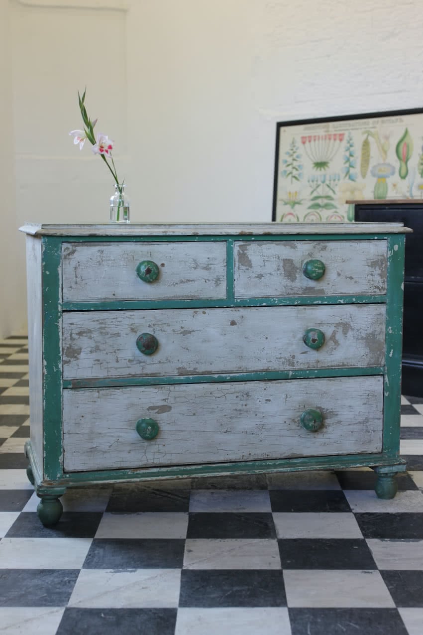 green-and-white-chest-original-paint-front-angled-long.jpeg