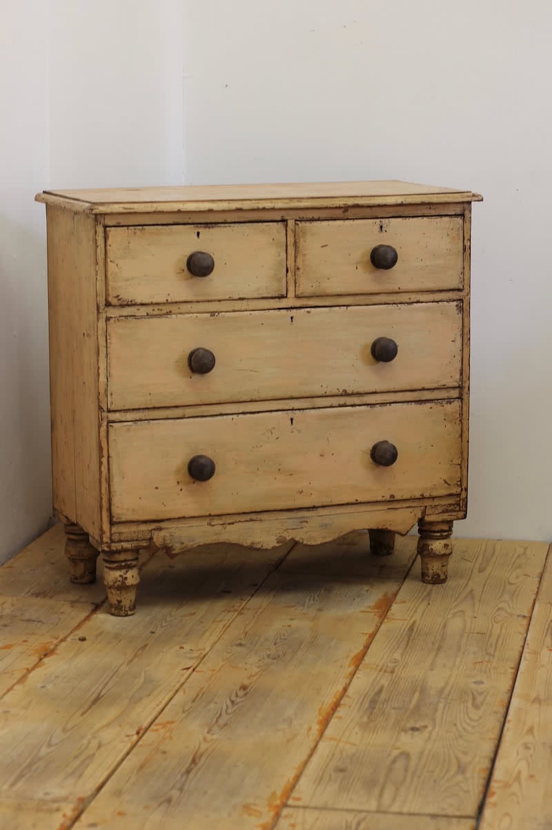 pretty-chest-with-original-paint